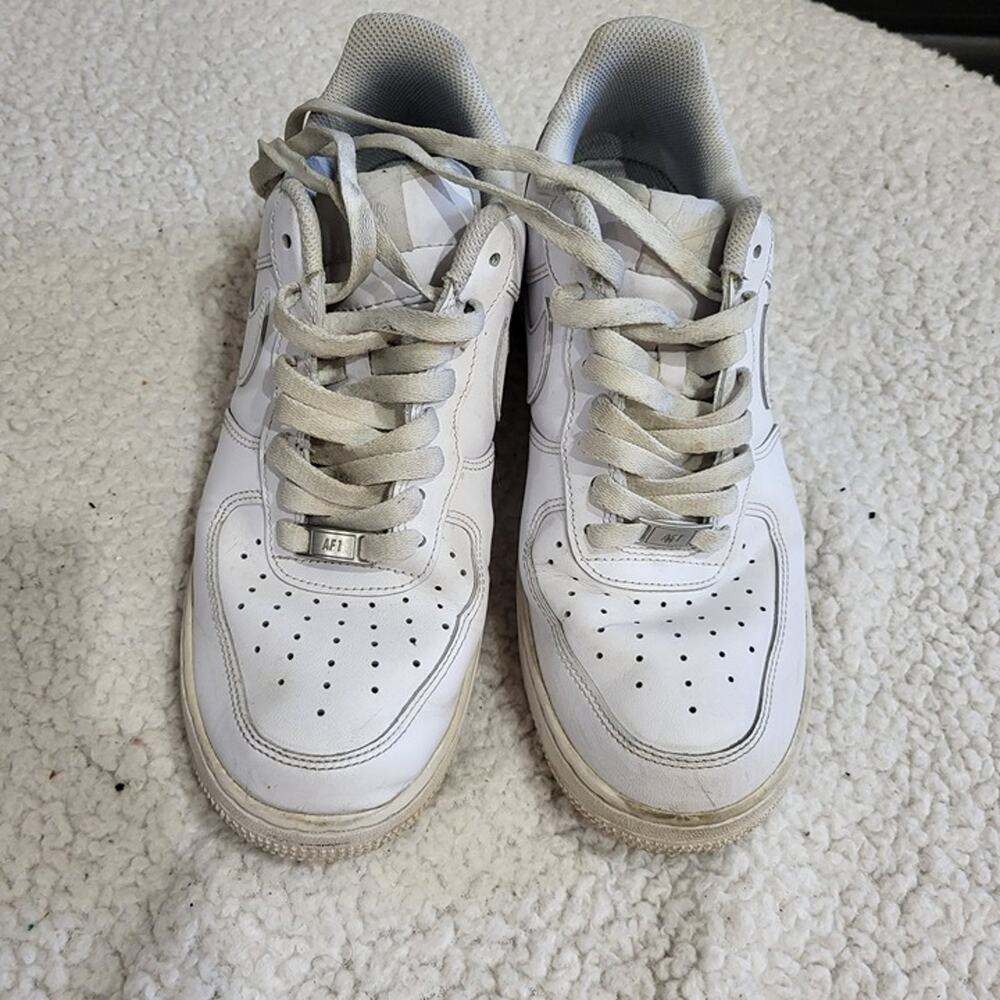 Nike Air Force 1 low leather white mens size 10.5